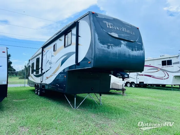 2012 NuWa HitchHiker Discover America 355 CK RV Photo 1