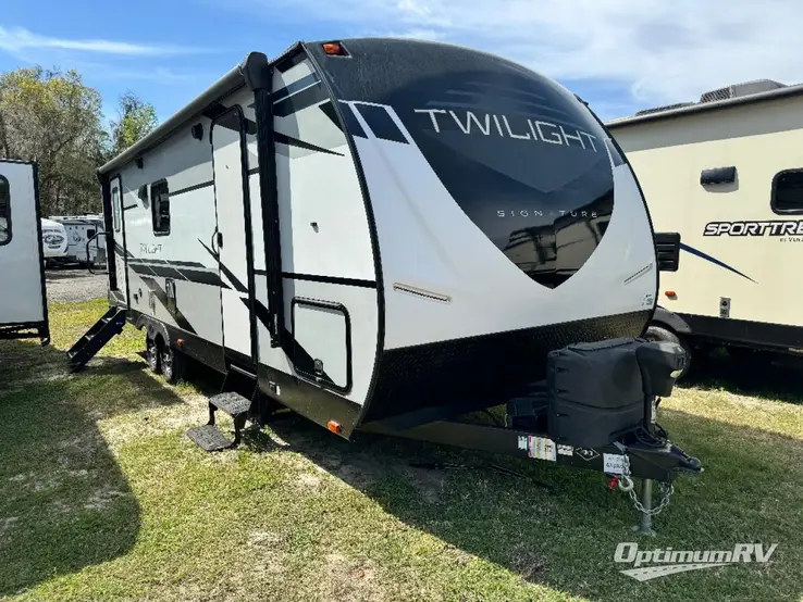 2021 Cruiser Twilight Signature TWS 2500 RV Photo 1