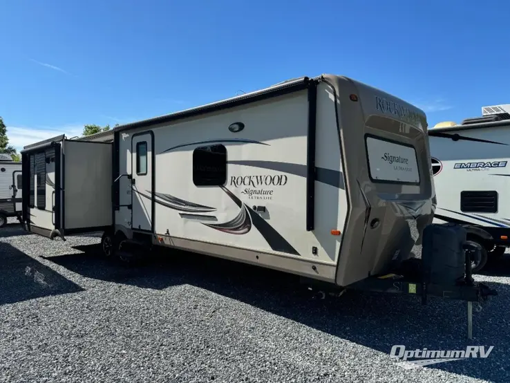 2015 Forest River Rockwood Signature Ultra Lite 8329SS RV Photo 1