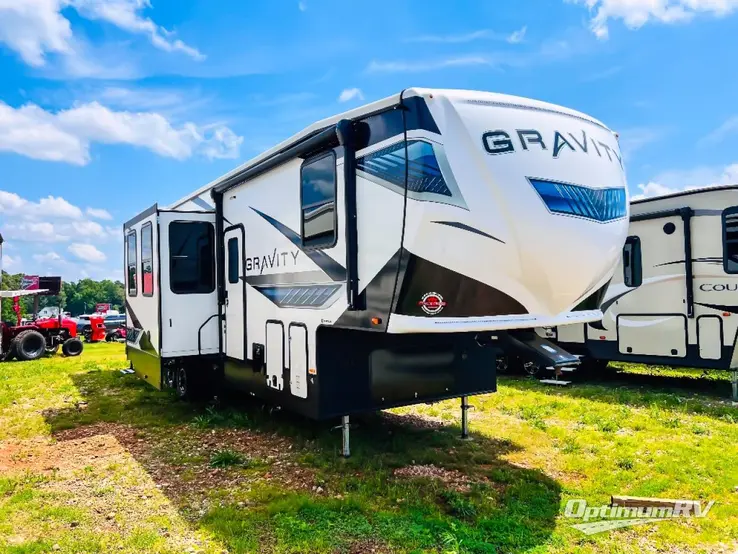 2021 Heartland Gravity 3510 RV Photo 1