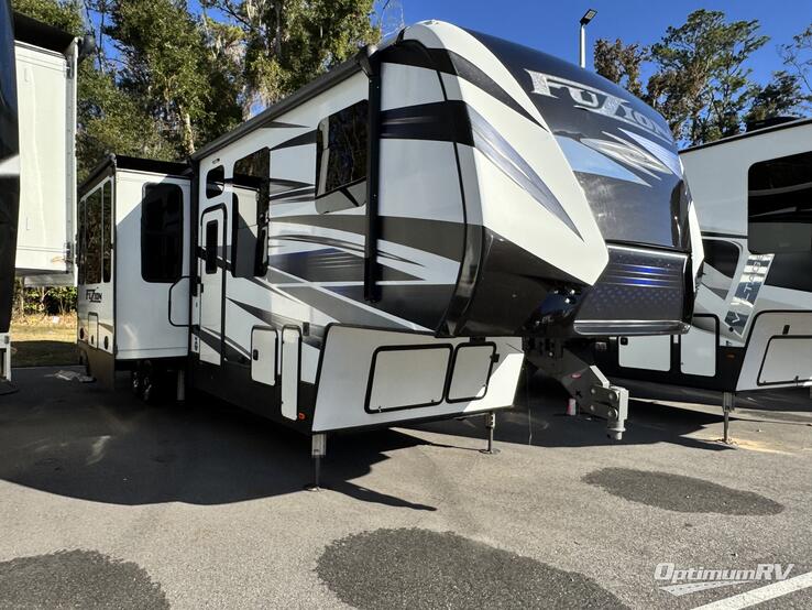 2019 Keystone Fuzion 373 RV Photo 1