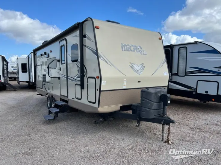 2018 Forest River Flagstaff Micro Lite 25BDS RV Photo 1