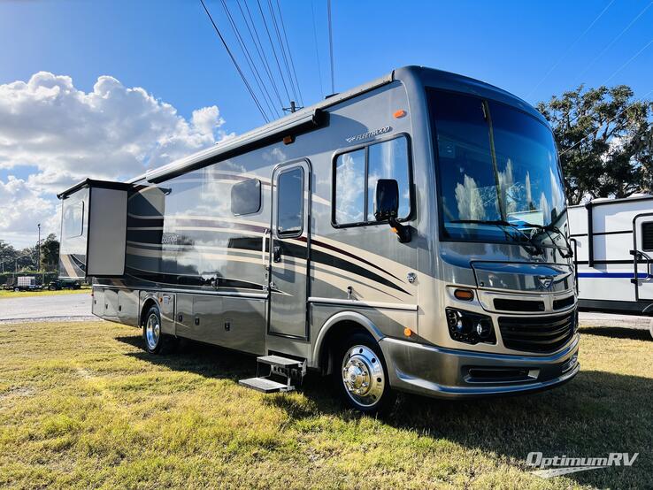 2016 Fleetwood Bounder 33C RV Photo 1