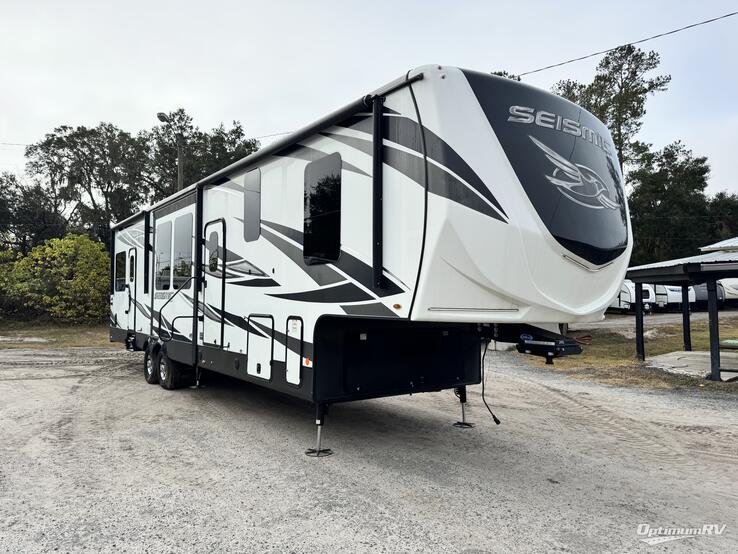 2020 Jayco Seismic 3512 RV Photo 1