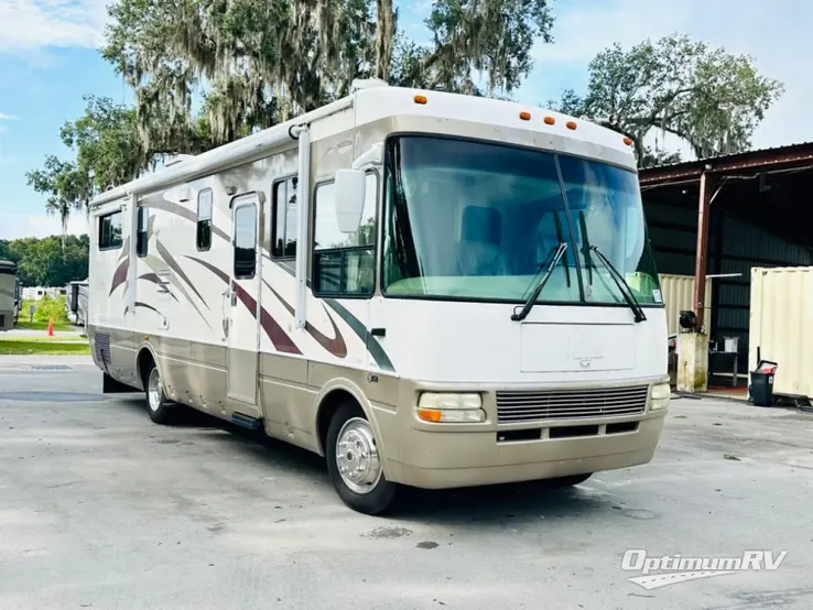 2005 National RV Dolphin 5320 RV Photo 1