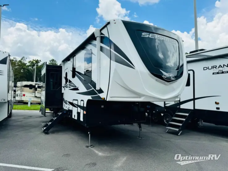 2021 Jayco Seismic 3512 RV Photo 1