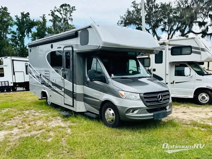 2022 Dynamax isata 3 24FW RV Photo 1