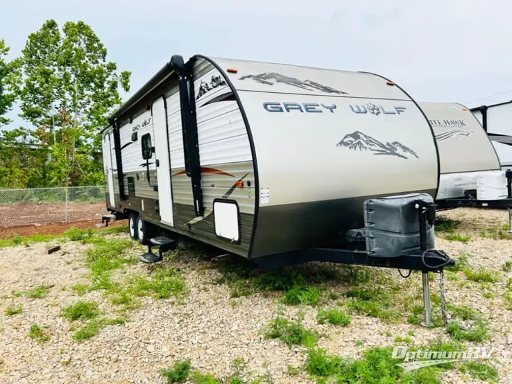 2015 Forest River Cherokee Grey Wolf 26DBH RV Photo 1