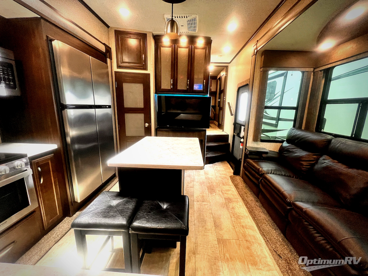 2019 Grand Design Momentum M-Class 349M Photo 6