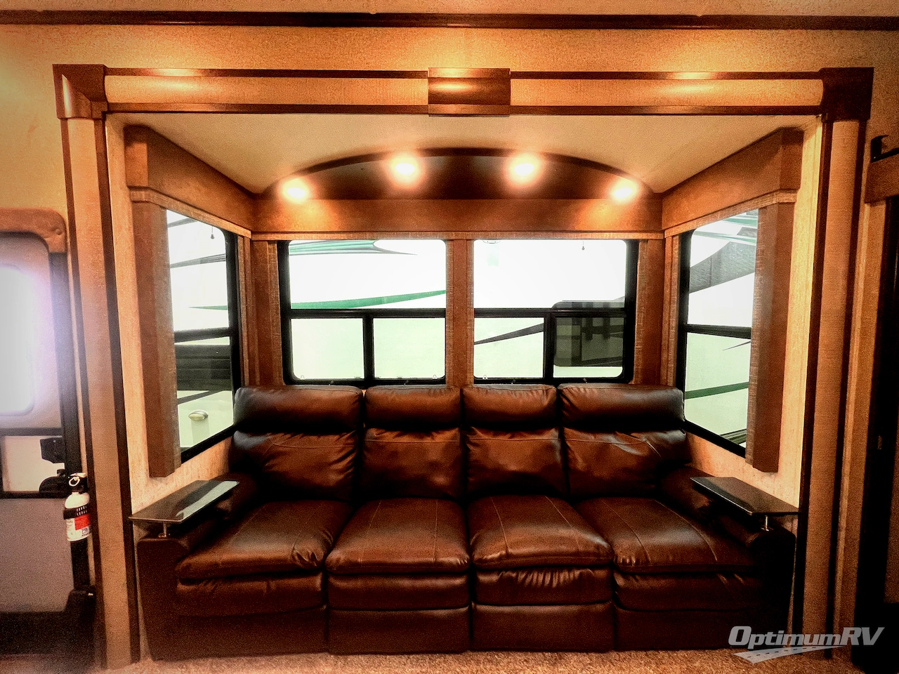 2019 Grand Design Momentum M-Class 349M Photo 7