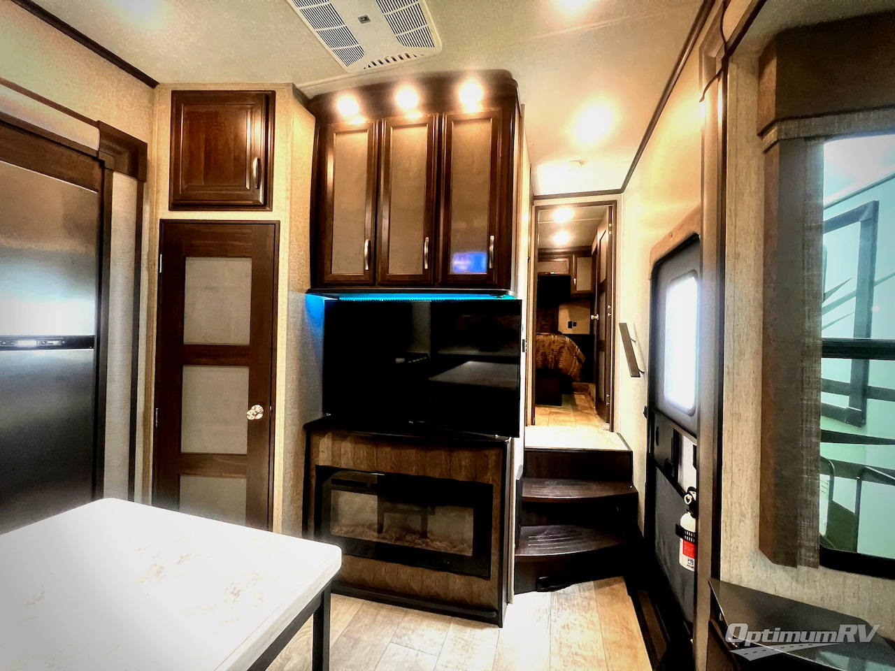 2019 Grand Design Momentum M-Class 349M Photo 9