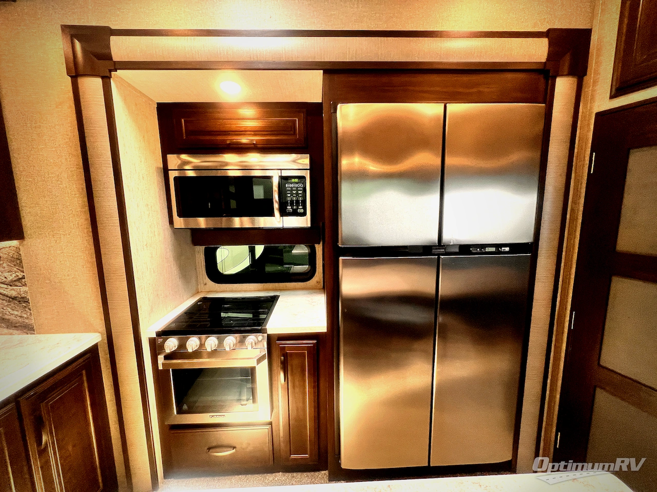 2019 Grand Design Momentum M-Class 349M Photo 12