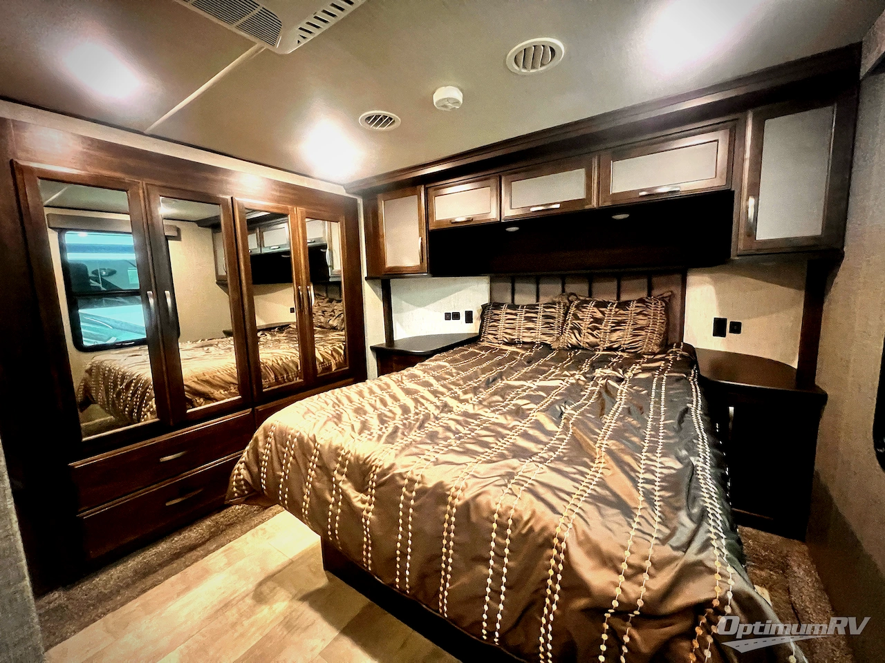 2019 Grand Design Momentum M-Class 349M Photo 14