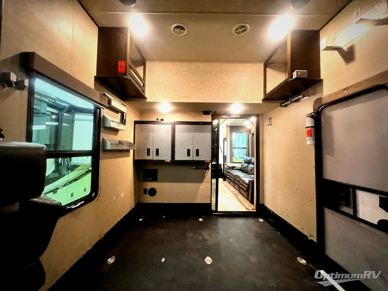 2019 Grand Design Momentum M-Class 349M Photo 21