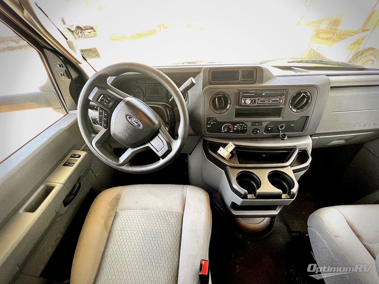 2022 Coachmen Freelander 26DS Ford 450 Photo 4