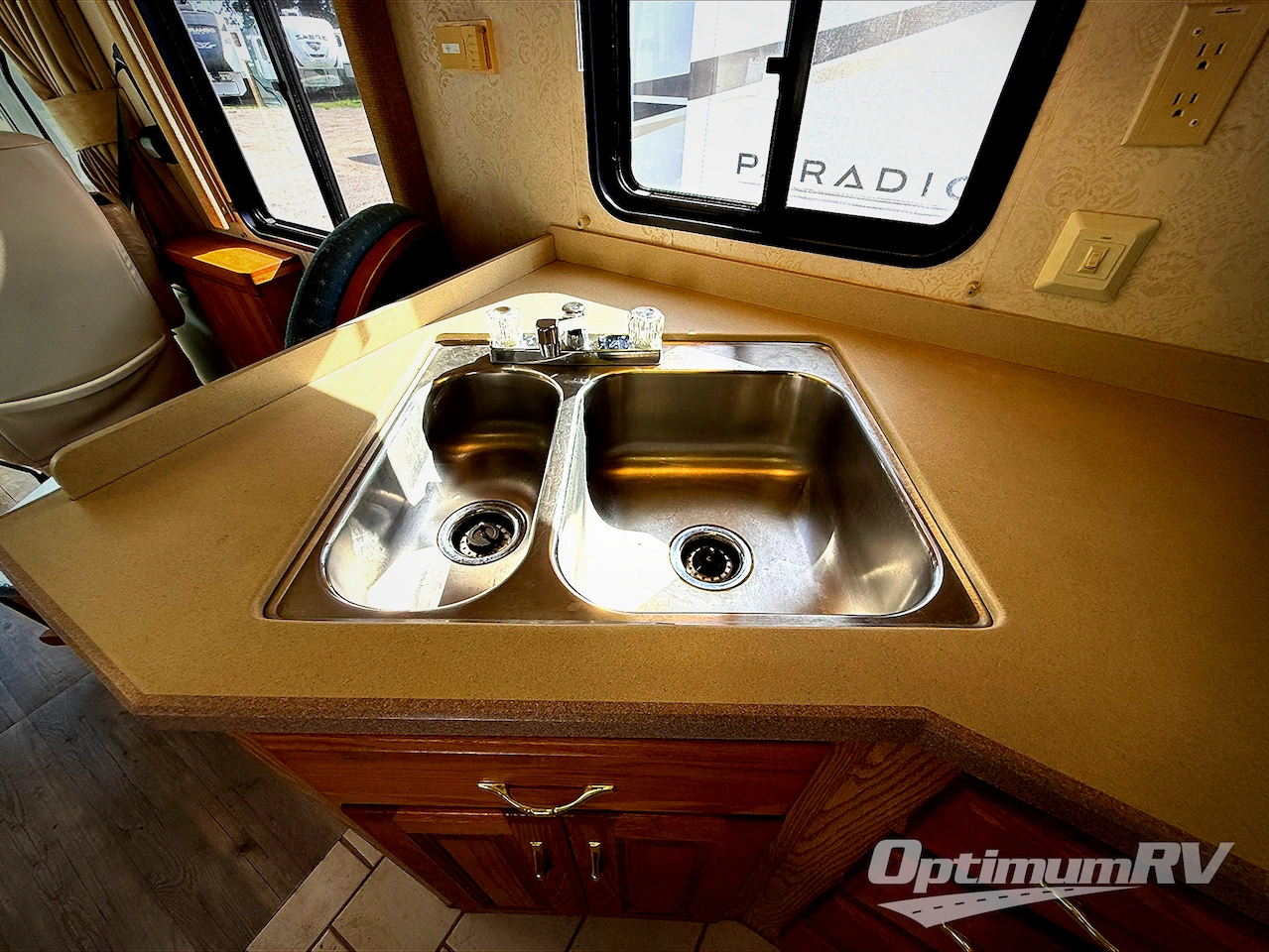 2002 Holiday Rambler Endeavor 38PBDD Photo 11