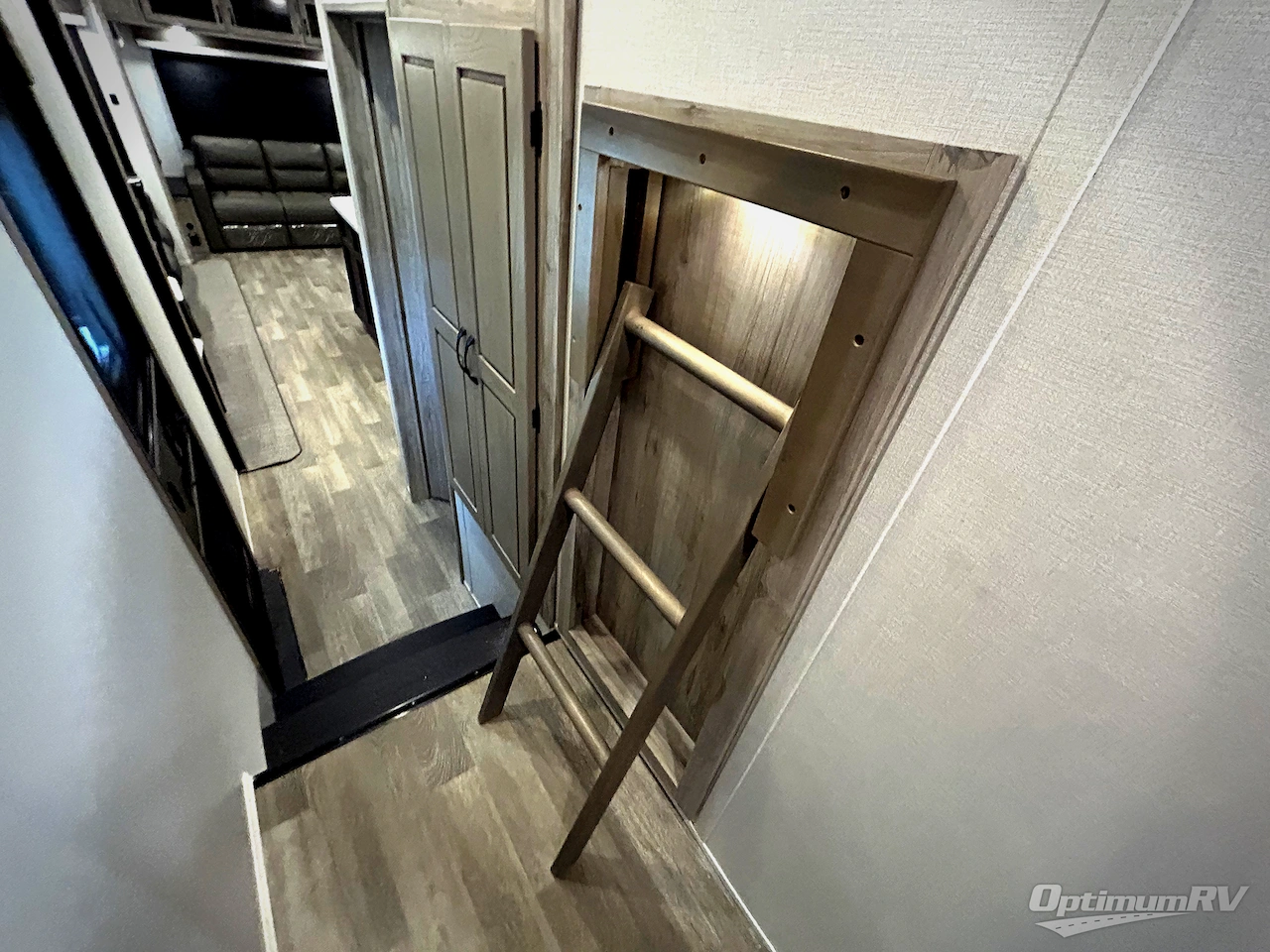 2024 Coachmen Chaparral 393MBX Photo 15