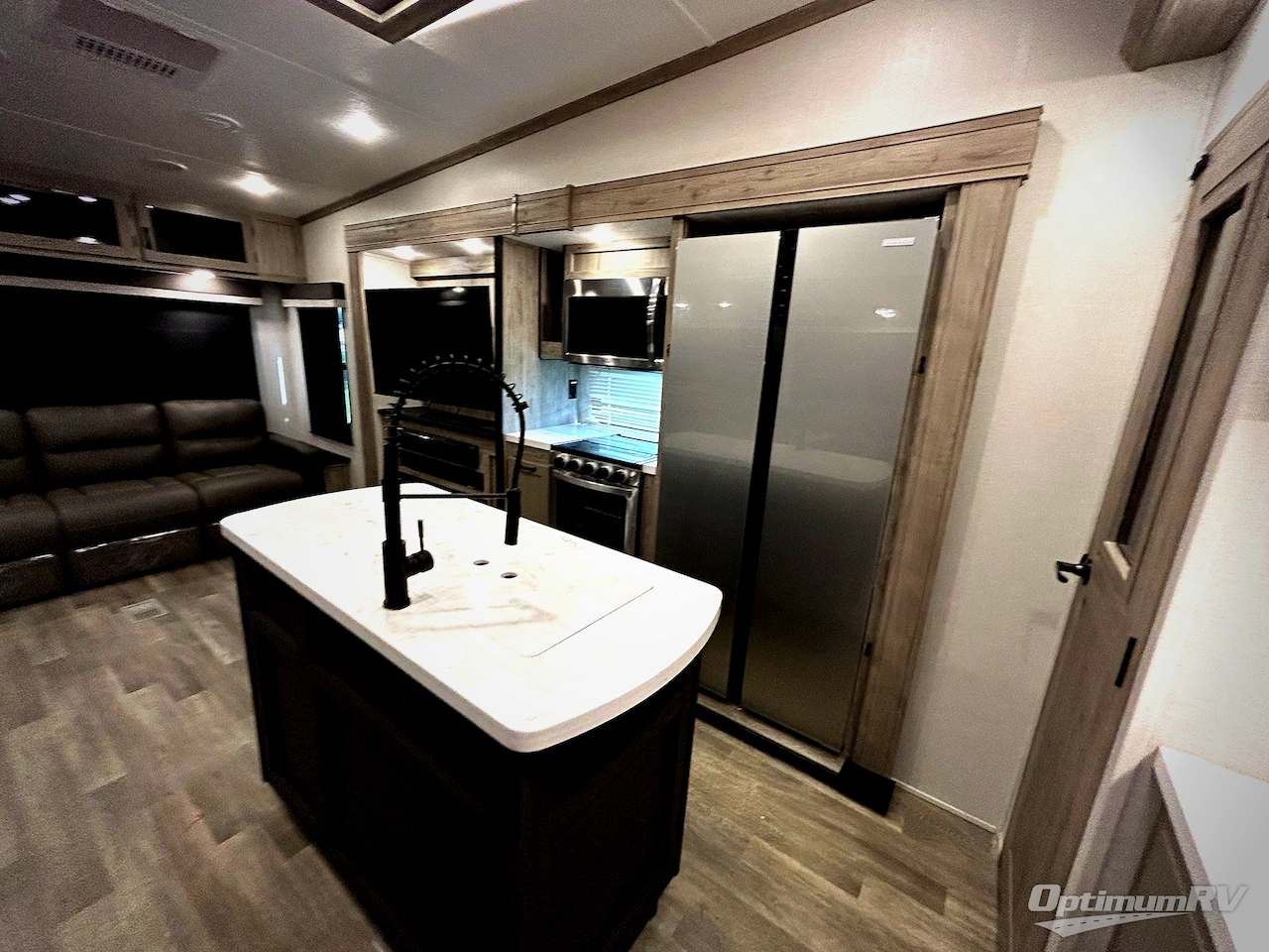 2024 Coachmen Chaparral 393MBX Photo 21