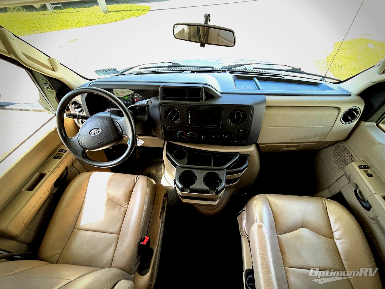 2019 Entegra Odyssey 25R Photo 8