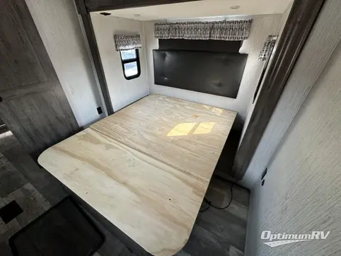 2021 Forest River Sandpiper 391FLRB RV Photo 4