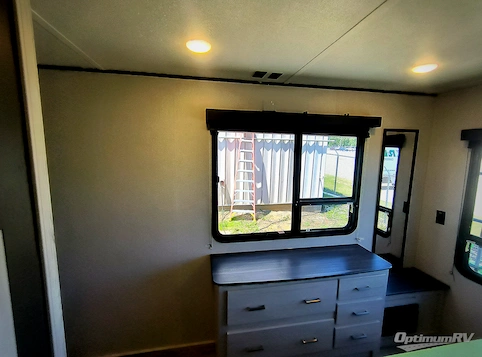 2021 Keystone Sprinter Limited 333FKS RV Photo 4