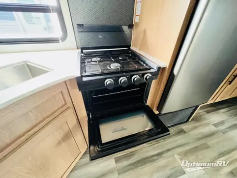 2022 Prime Time Avenger 27DBS RV Photo 3