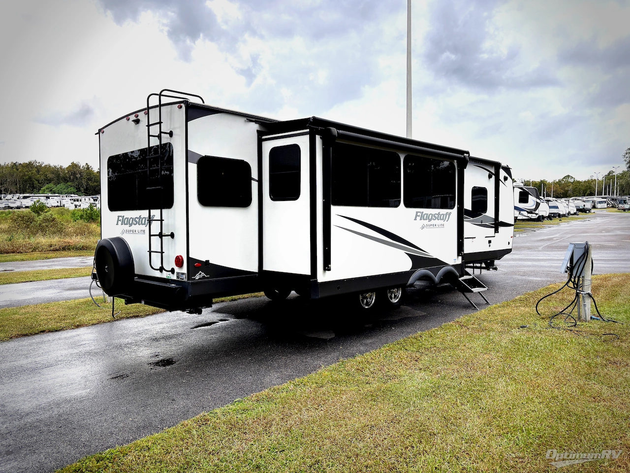 2024 Forest River Flagstaff Super Lite 29RLBS Photo 2