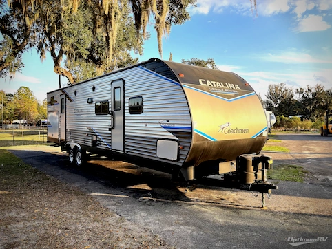 Used 2022 Coachmen Catalina Legacy 323BHDSCK Featured Photo