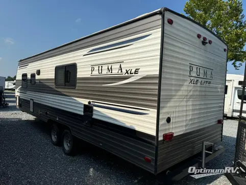 2022 Palomino Puma XLE Lite 23BHC RV Photo 2