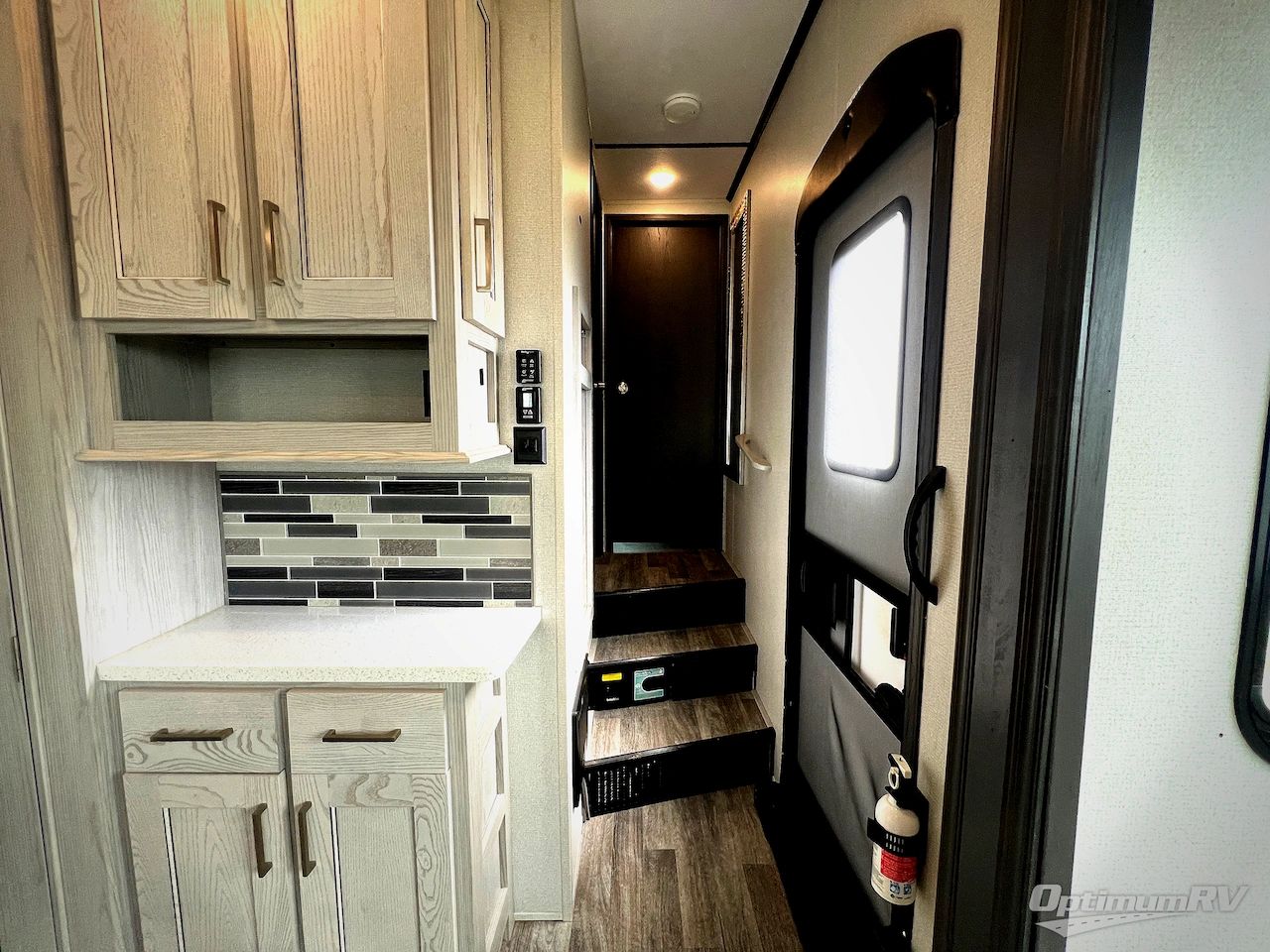 2021 Keystone Montana High Country 295RL Photo 13