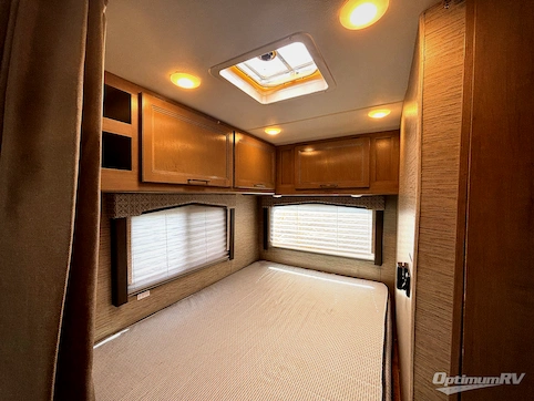 2022 Thor Chateau 22E RV Photo 4