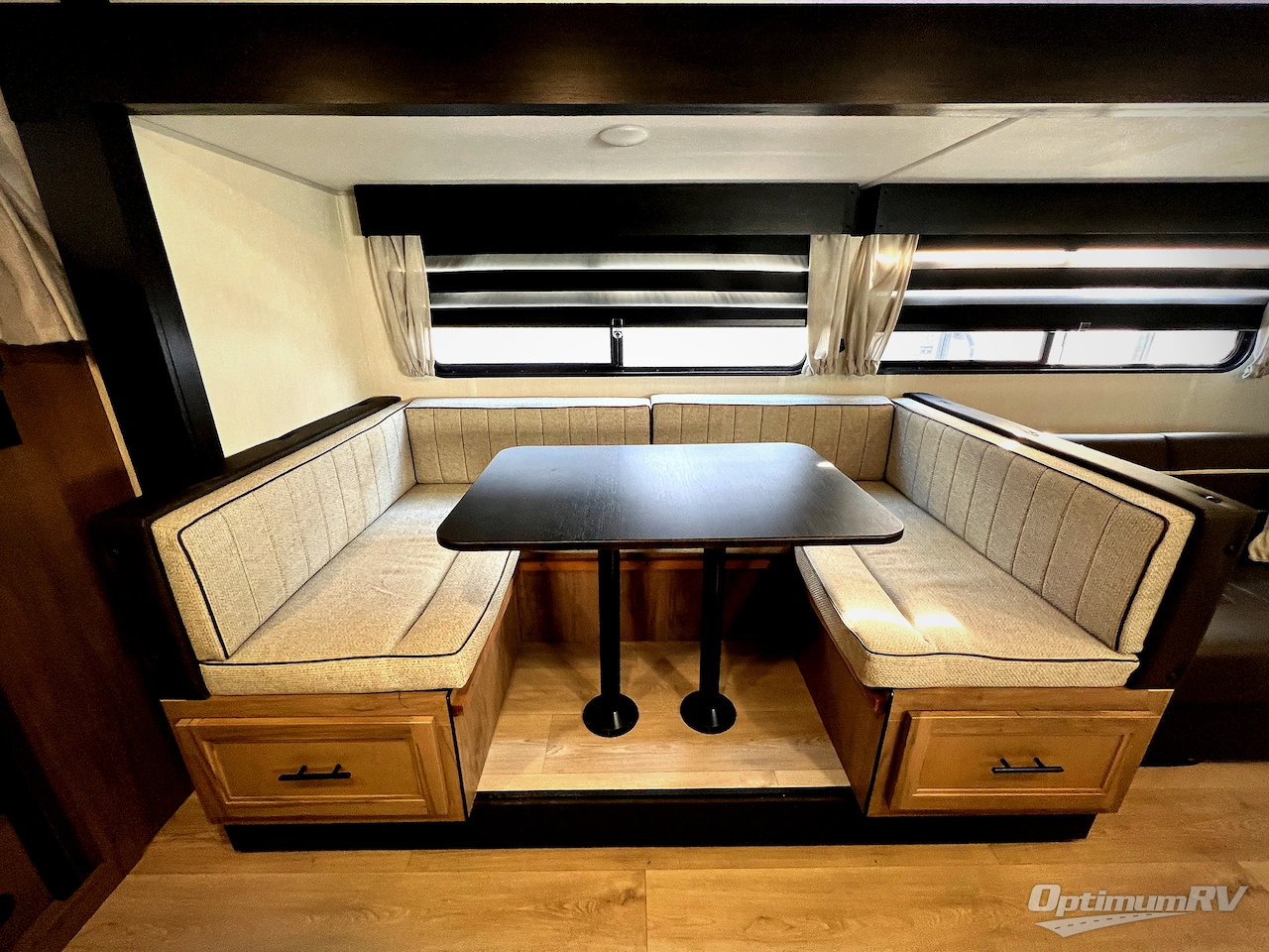 2025 Forest River Cherokee Grey Wolf 26DBH Photo 9