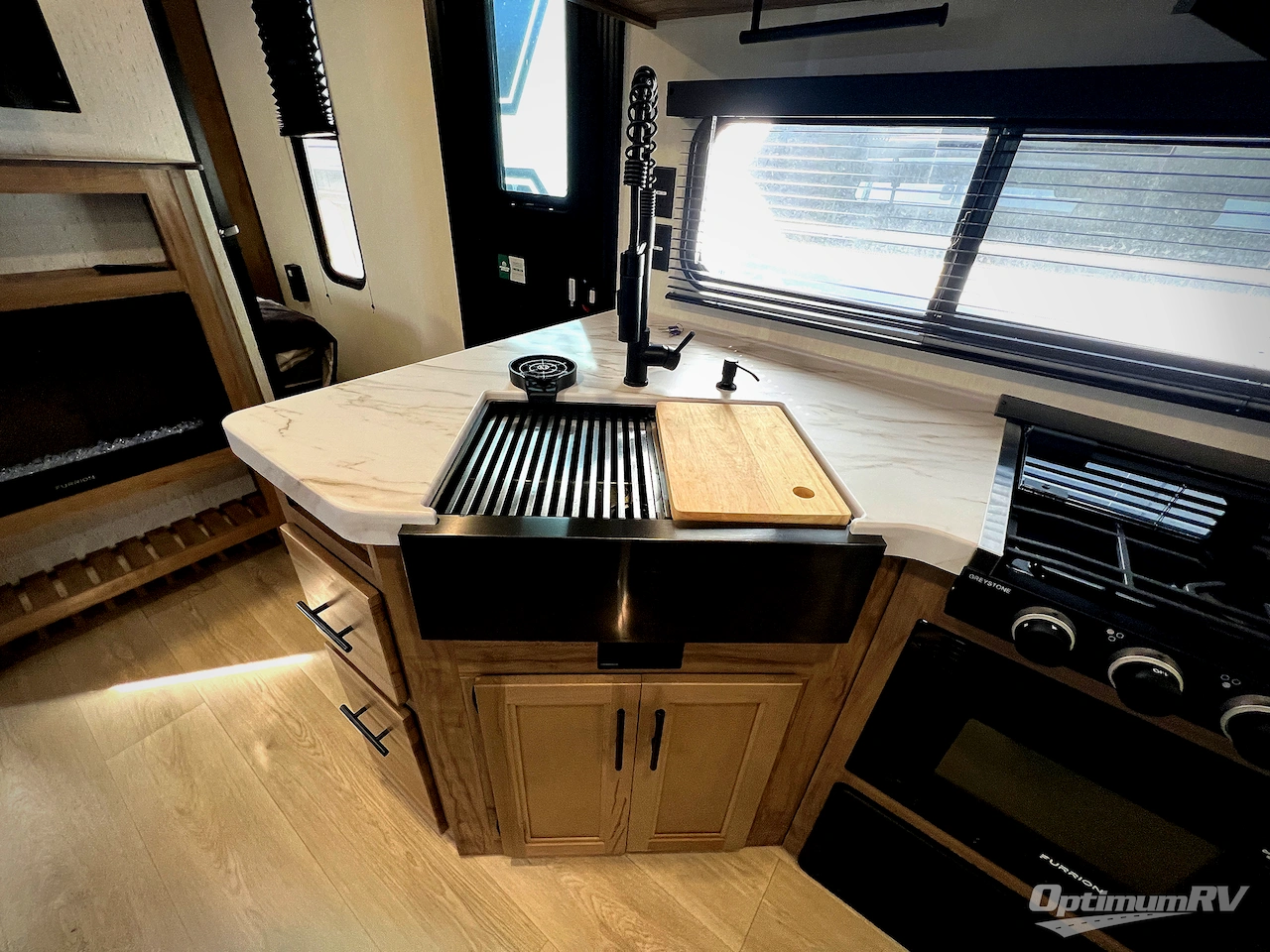 2025 Forest River Cherokee Grey Wolf 26DBH Photo 11