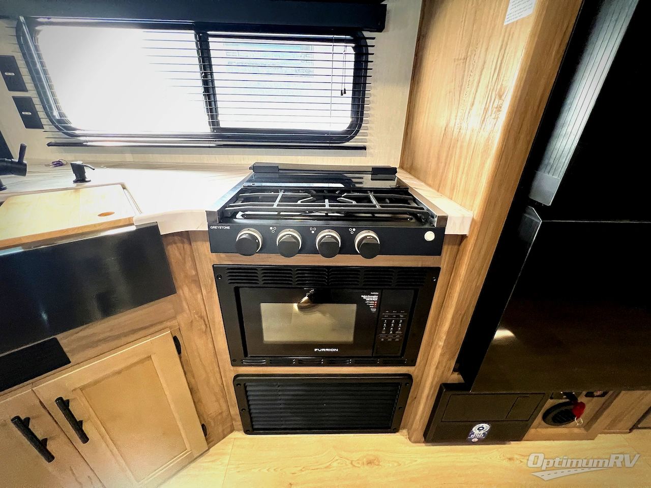 2025 Forest River Cherokee Grey Wolf 26DBH Photo 12