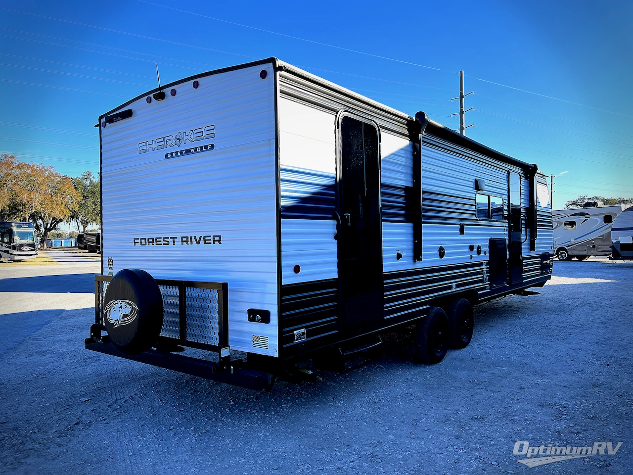 2025 Forest River Cherokee Grey Wolf 26DBH Photo 3