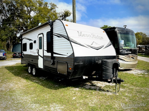 Used 2020 Highland Ridge RV Mesa Ridge Conventional MR26BH Featured Photo