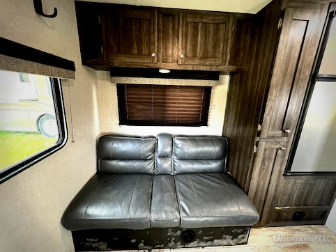 2020 Highland Ridge Mesa Ridge Conventional MR26BH RV Photo 2