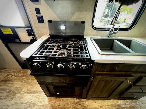 2020 Highland Ridge Mesa Ridge Conventional MR26BH RV Photo 3