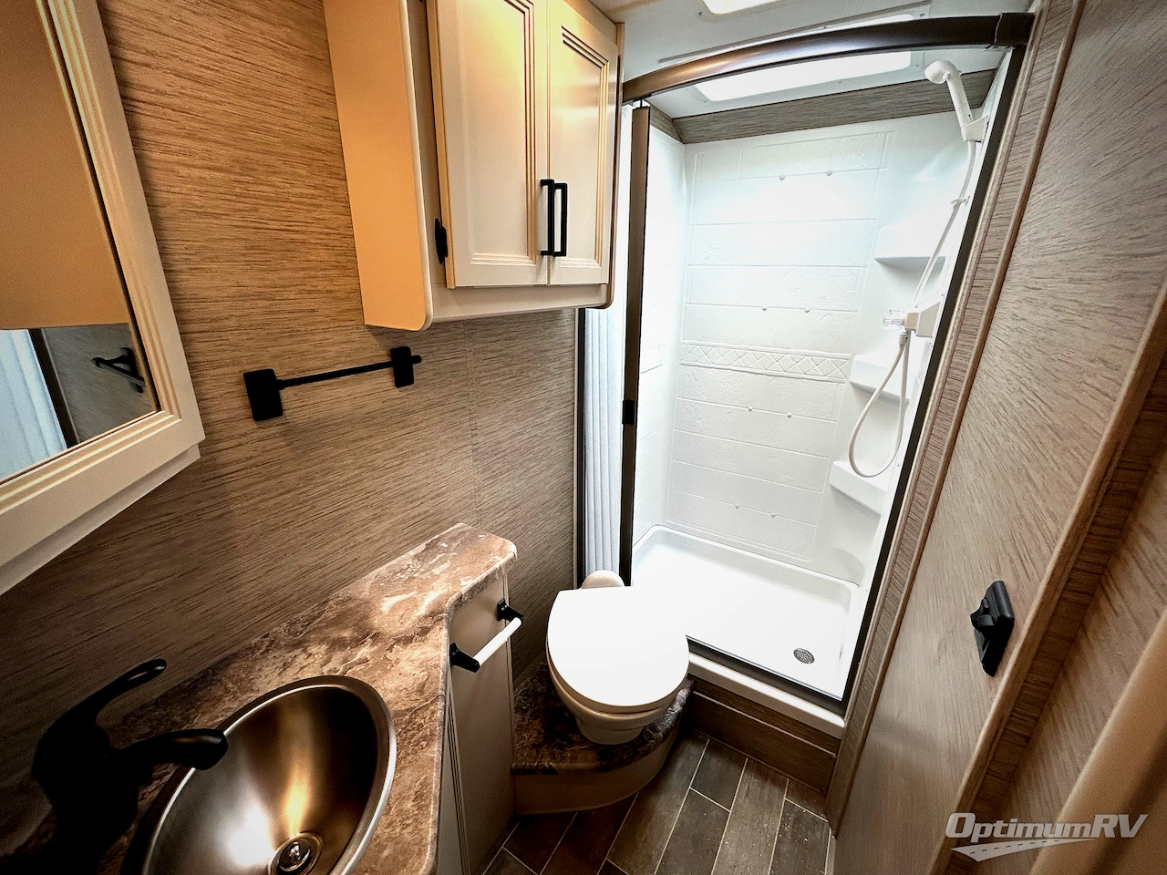 2022 Thor Chateau 27R Photo 19