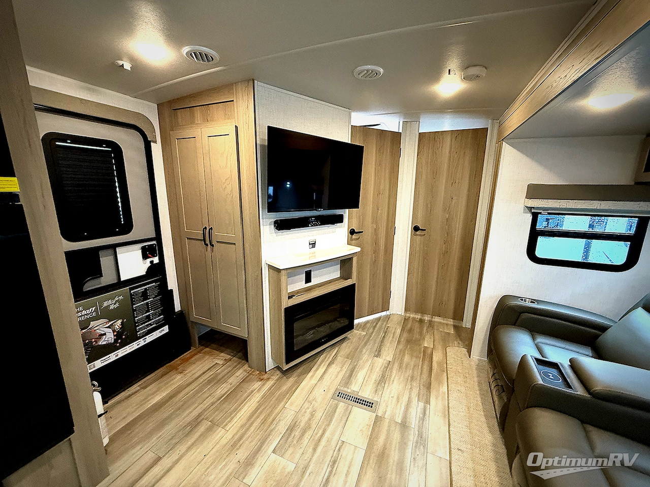 2024 Forest River Flagstaff Super Lite 26FKBS Photo 12