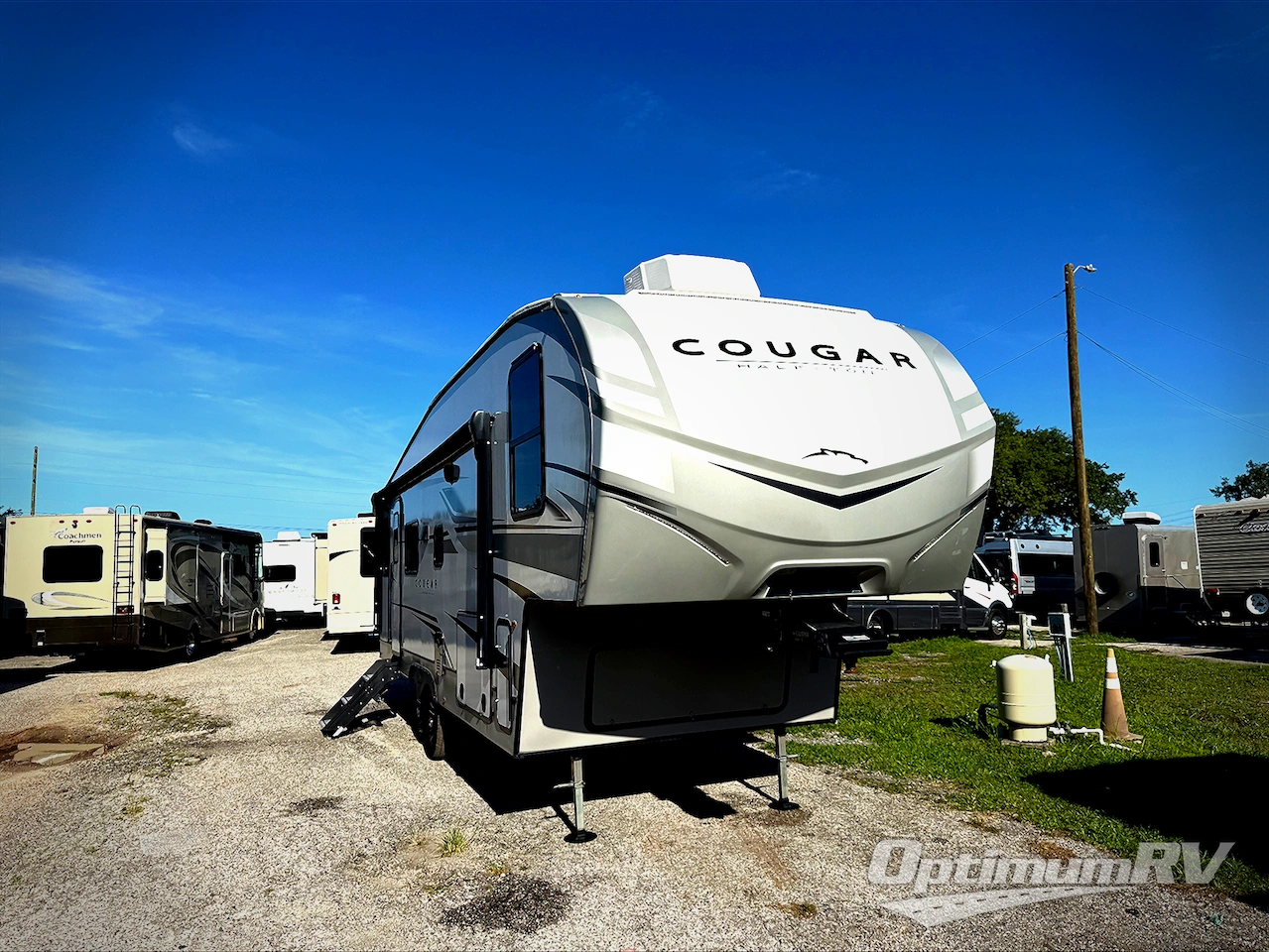 2023 Keystone Cougar 24RDS Photo 1