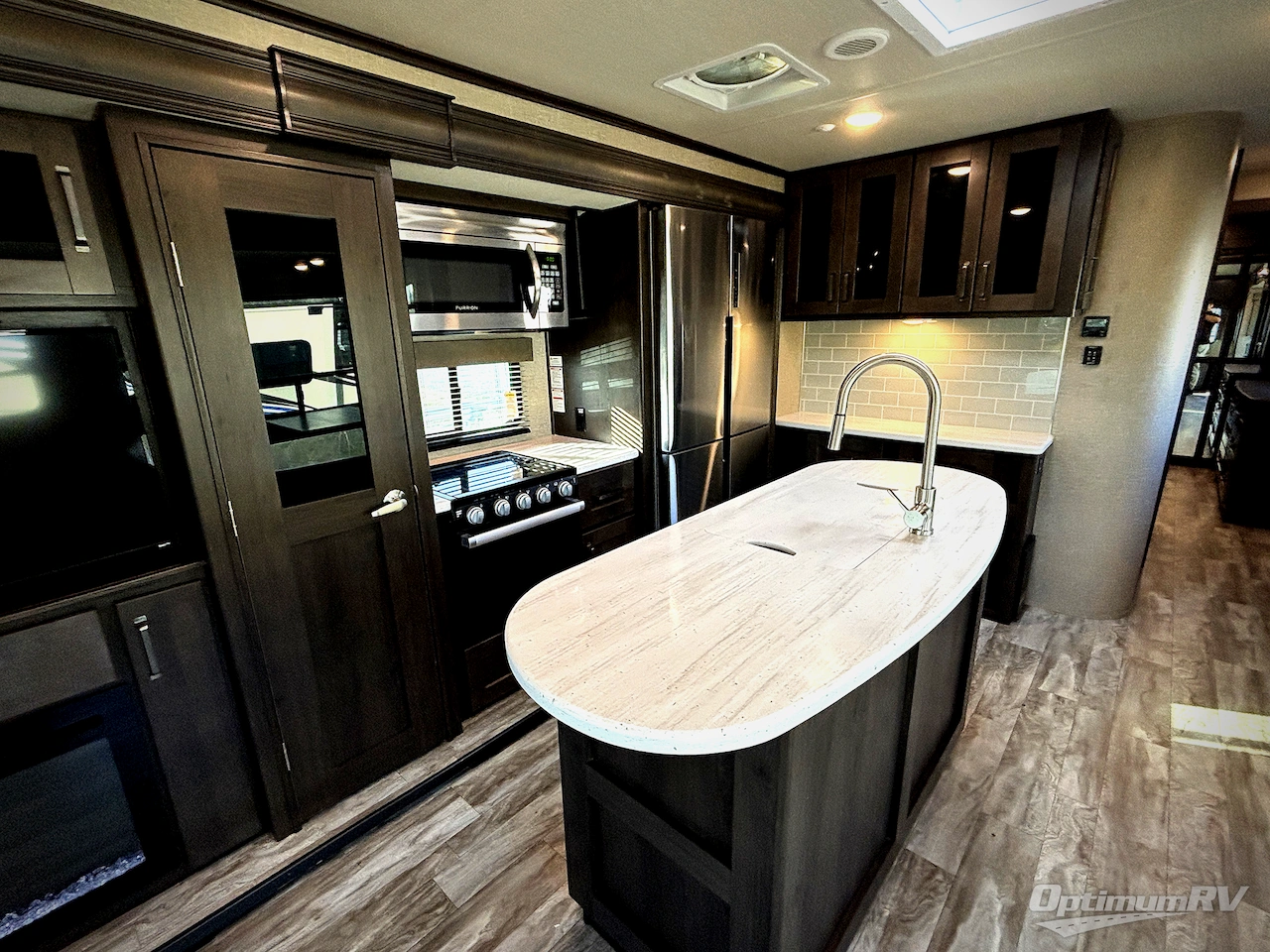 2022 Grand Design Reflection 315RLTS Photo 8