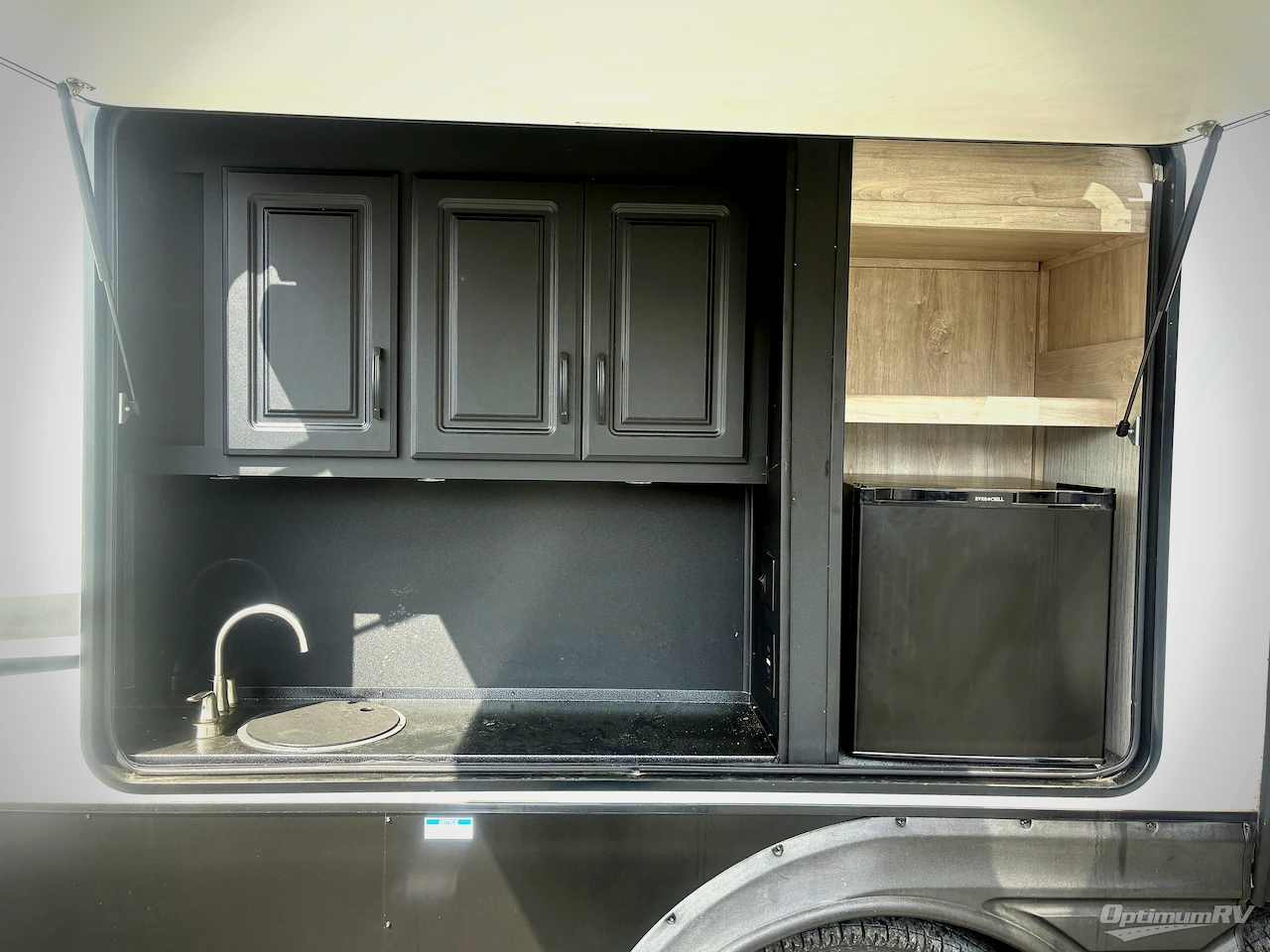 2022 Forest River Sierra 391FLRB Photo 15