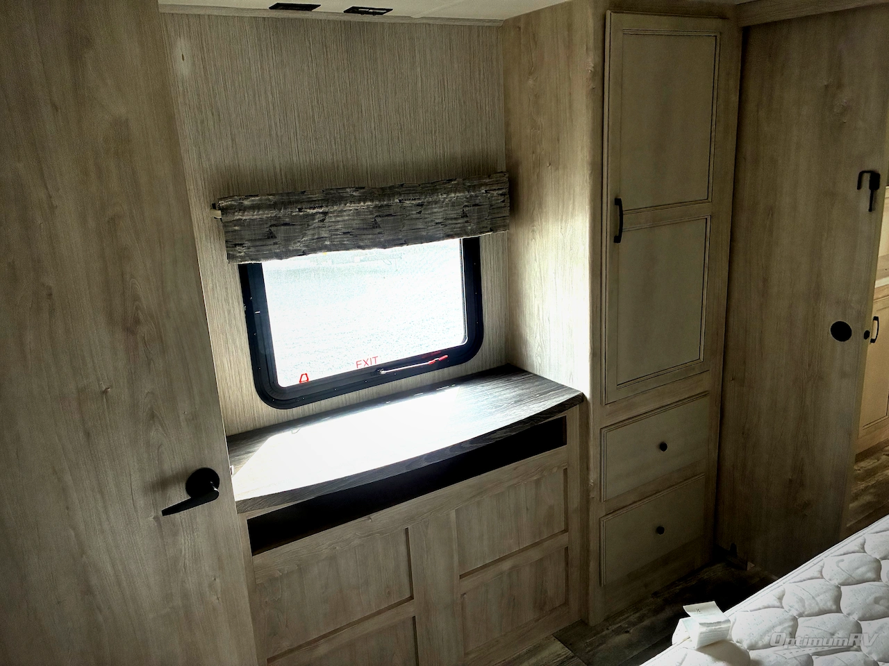 2022 Forest River Sierra 391FLRB Photo 12