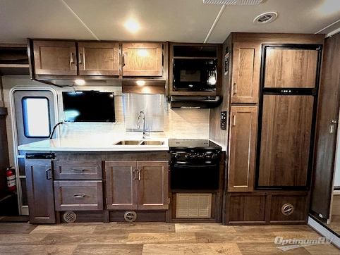 2025 Winnebago Spirit 31K RV Photo 2