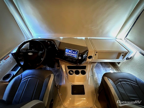 2023 Thor Challenger 37FH RV Photo 2