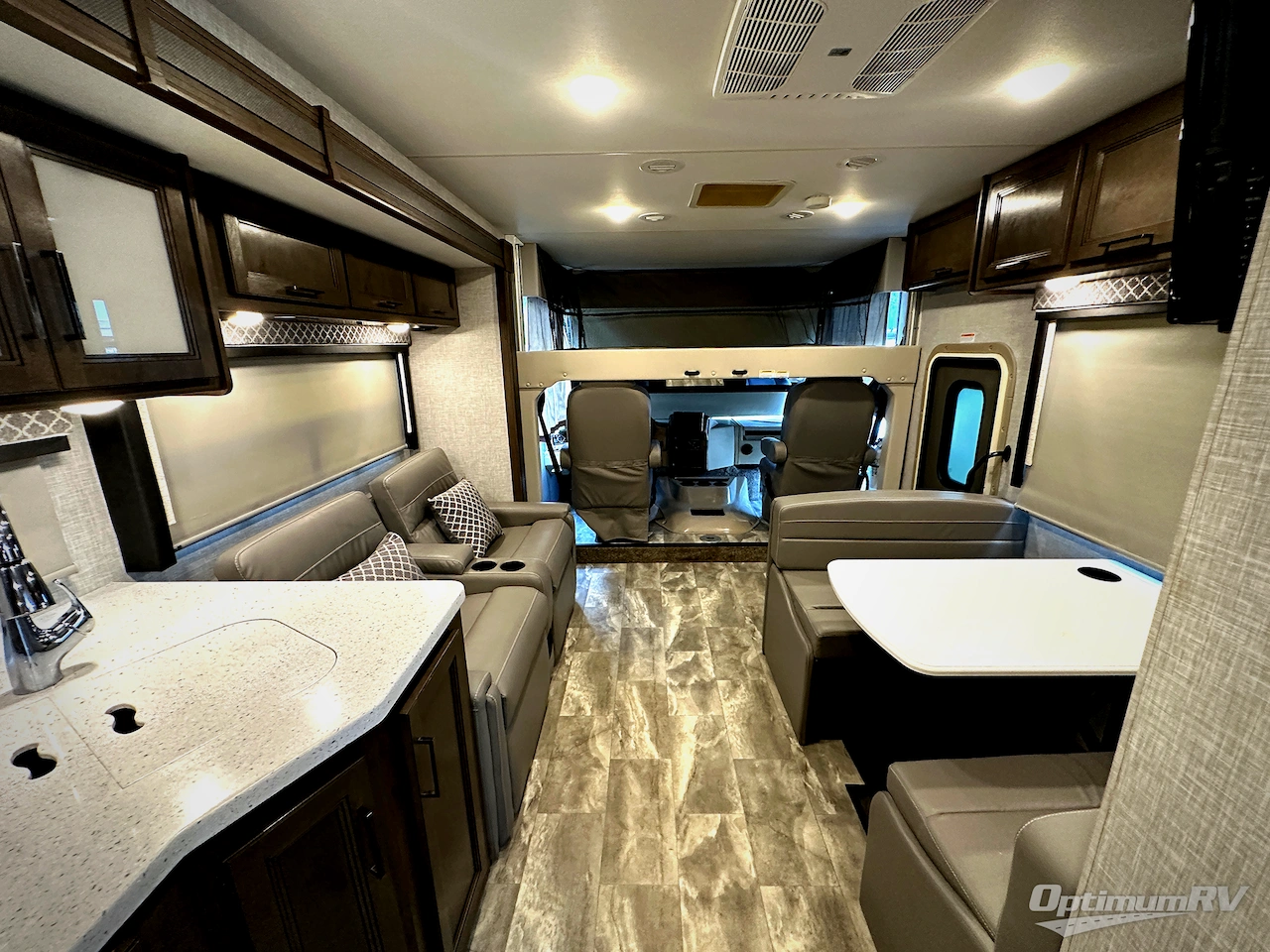 2022 Thor Windsport 29M Photo 9