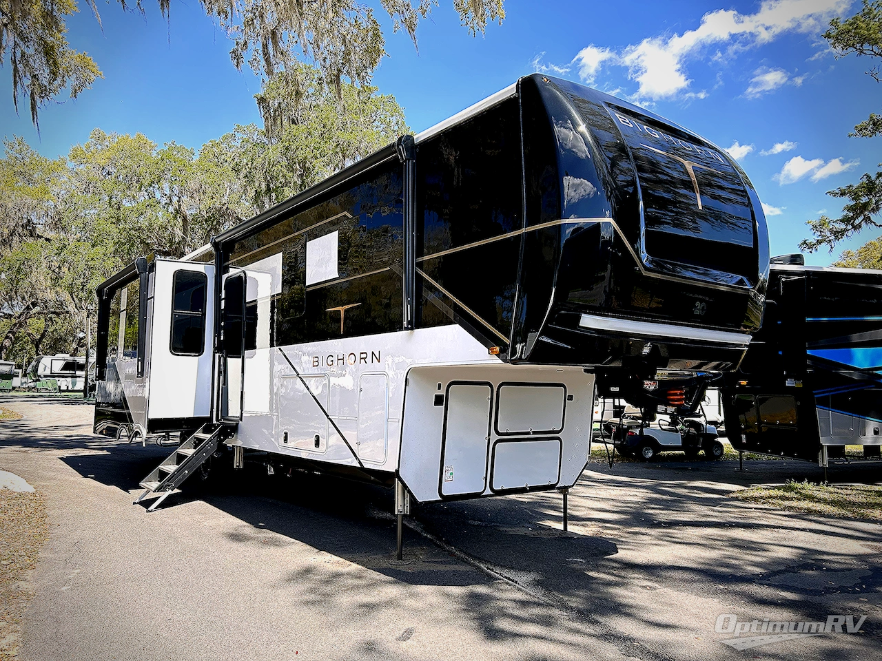 2025 Heartland Bighorn 331RL Photo 1