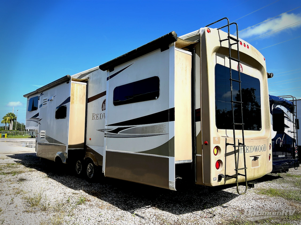2013 Redwood Redwood 36FL Photo 2