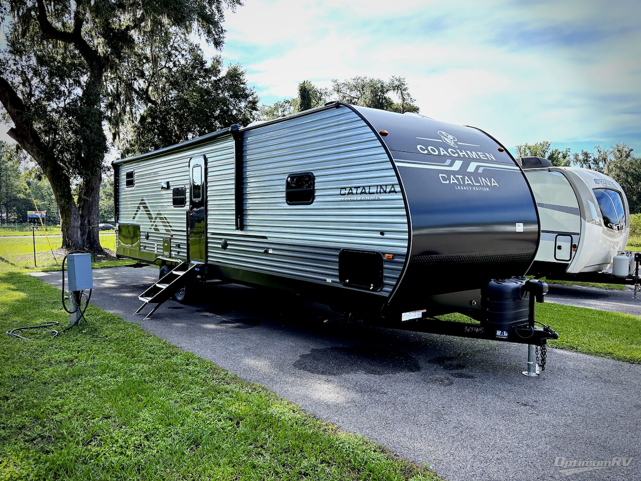 2027 Coachmen Catalina Legacy Edition 293TQBSCK Photo 1